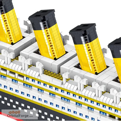 4000 + Piece Titanic Model Cruise Ship Building Blocks - Boat Bricks Collection for DIY Construction & Gifts - 4173pcs