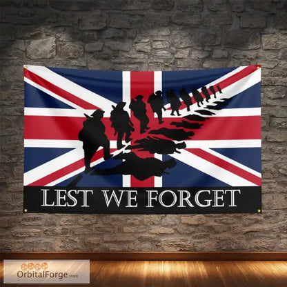 ’Lest We Forget’ UK Flag Banner - High-Quality Polyester with Digital Printing for Patriotic Decor - In Line / 60x90cm